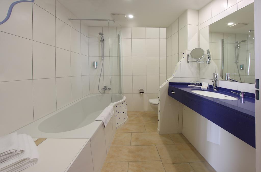 Hotel Zur Pfalz Kandel Szoba fotó